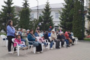 Подробнее о статье «В городском саду»