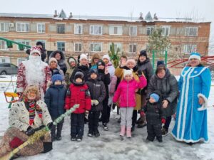 Подробнее о статье Поздравление маленьких и взрослых жителей г. Маркс