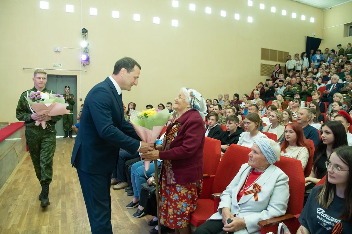 Вы сейчас просматриваете Торжественное мероприятие, посвящённое 79-й годовщине Победы в Великой Отечественной войне